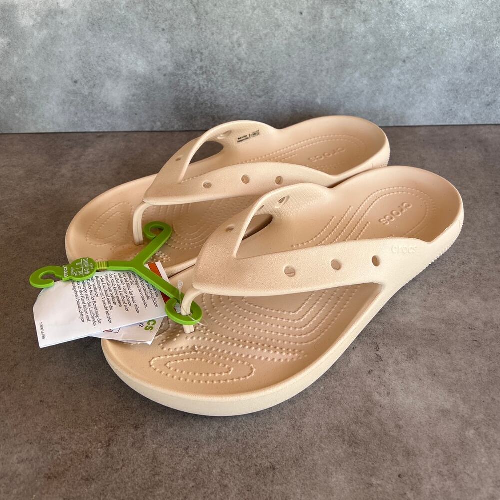 Crocs classic flip v2 Cream NEW mens size 12 flipflop thong sandals comfort NWT